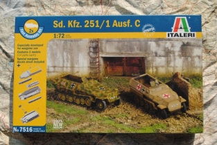 Italeri 7516 Sd.Kfz.251/1 Ausf.C